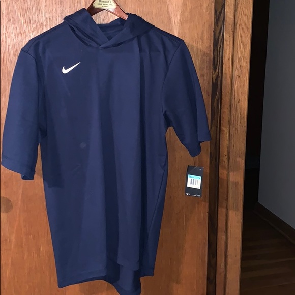 nike hooded player tee